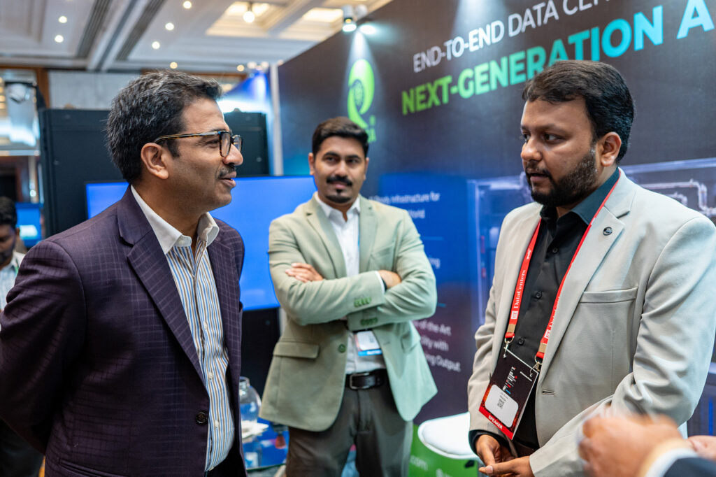 11 Delhi Event Jay Burse & Vinay Heda_with Customer